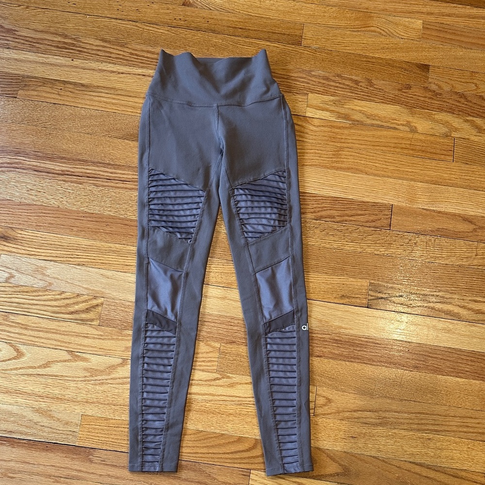 ALO Women’s Taupe Moto Yoga Leggings Size XXS